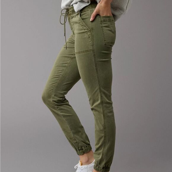 American Eagle High Rise Joggers- TALL - Picture 4 of 14